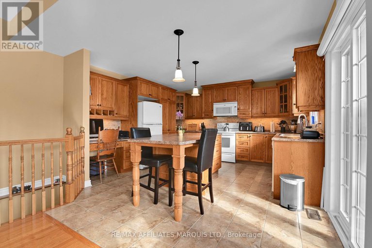 29281457/6574-adrian-court/south-glengarry-charlottenburgh-twp/south-glengarry/ontario/K6H7J1_11