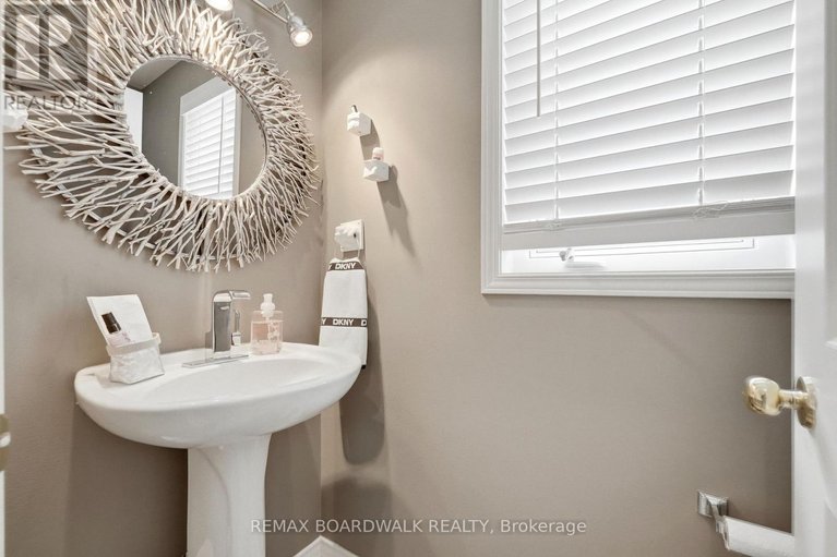 29595630/1600-henri-lauzon-street/chapel-hill/ottawa/ontario/K1C7R6_5