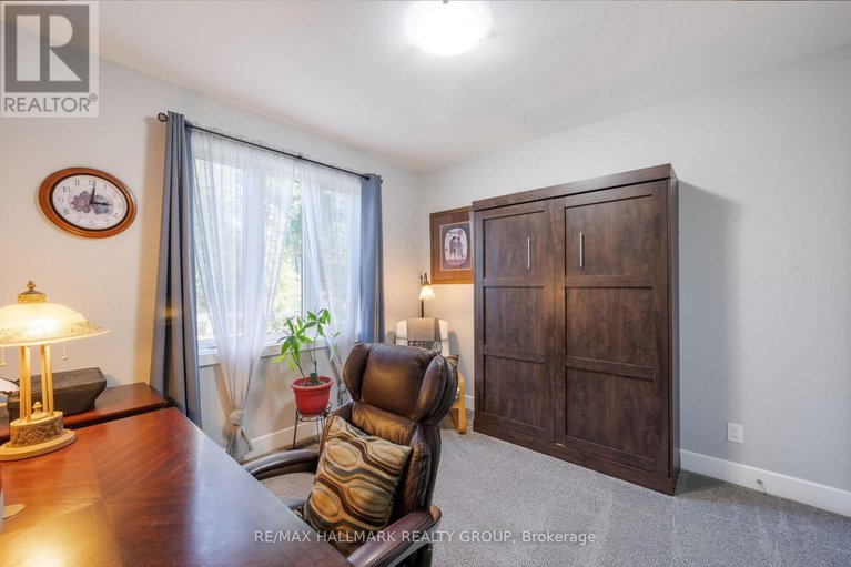 28302494/691-ebbs-bay-road/drummond-n-elmsley-drummond-twp/drummondnorth-elmsley/ontario/K7C0C5_21