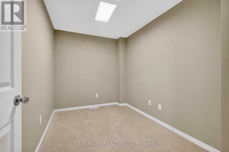 29033359/105-caithness-private/mer-bleuebradley-estatesanderson-park/ottawa/ontario/K1W0G4_8