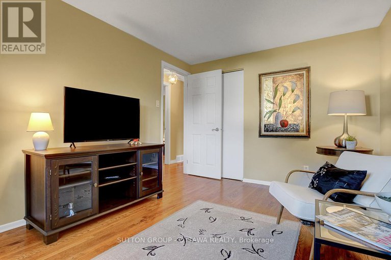 28874659/124-post-road/glencairnhazeldean/ottawa/ontario/K2L1L2_31