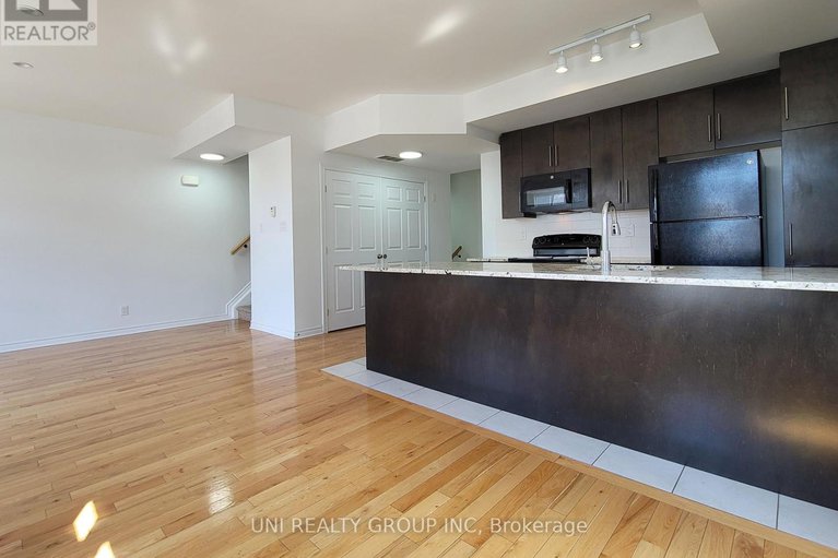 28556039/298c-everest-private/elmvale-acres/ottawa/ontario/K1G4E3_10