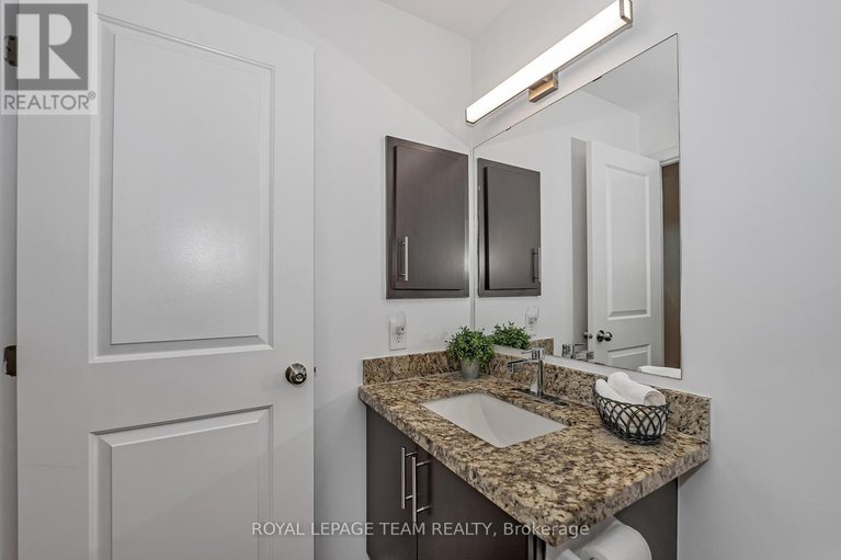 28967262/430-haresfield-court/riverside-southgloucester-glen/ottawa/ontario/K4M0B6_31