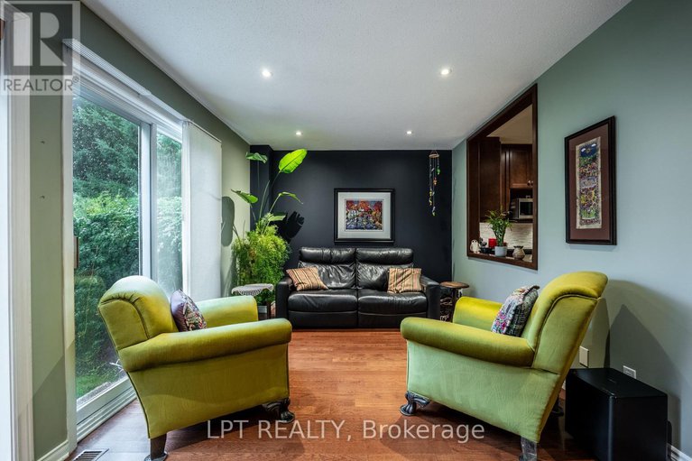 28831575/491-valade-crescent/fallingbrookpineridge/ottawa/ontario/K4A2W6_14
