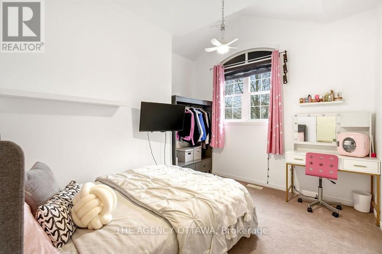 29552737/555-aberfoyle-circle/morgans-grantsouth-march/ottawa/ontario/K2K3R4_29