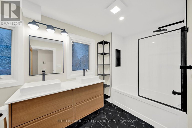 29185159/661-blair-road/rothwell-heights/ottawa/ontario/K1J7M4_32