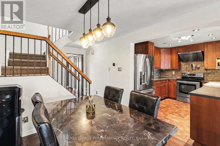 29586138/7004-bilberry-drive/convent-glen-north/ottawa/ontario/K1C3R6_9