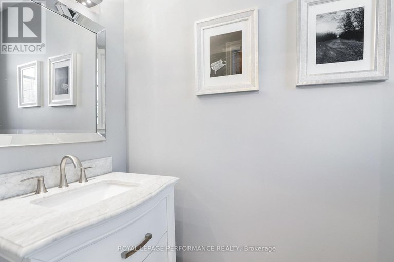 29451850/104-hillman-marsh-way/blossom-parkkemp-parkfindlay-creek/ottawa/ontario/K1T0B1_8