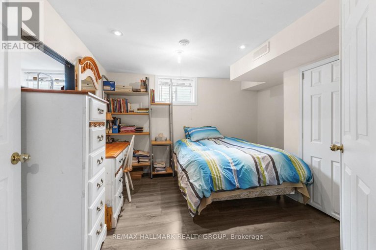 29571261/1902-rosebella-avenue/blossom-parkleitrim/ottawa/ontario/K1T1G7_25