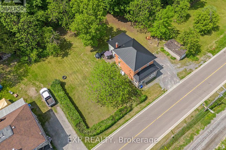 28427101/1589-river-road/mcnabbraeside-twps/mcnabbraeside/ontario/K0A1G0_23