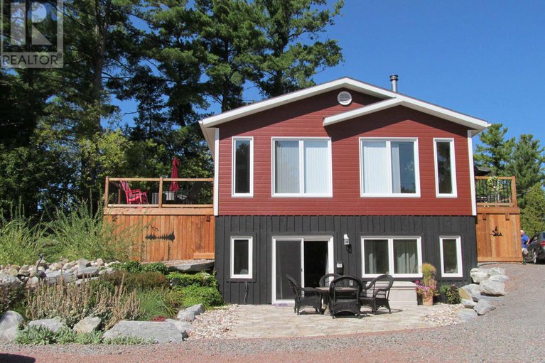 28886019/2981-white-lake-road/mcnabbraeside-twps/mcnabbraeside/ontario/K0A3L0_2