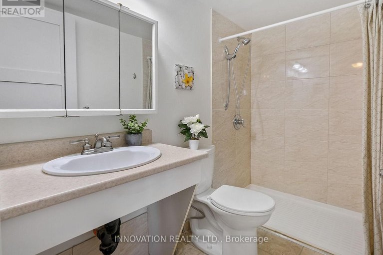 29643443/110-270-lorry-greenberg-drive/hunt-club-parkgreenboro/ottawa/ontario/K1T3K2_16