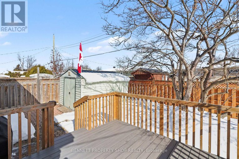 29401594/1503-blackheath-street/bilberry-creekqueenswood-heights/ottawa/ontario/K1E1K6_18