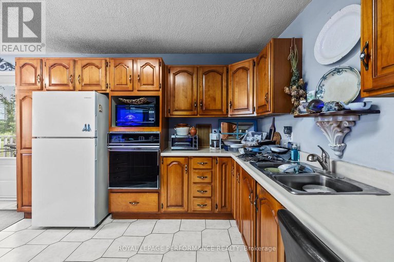 29127699/721-st-thomas-road/embrun/russell/ontario/K0A1W0_15