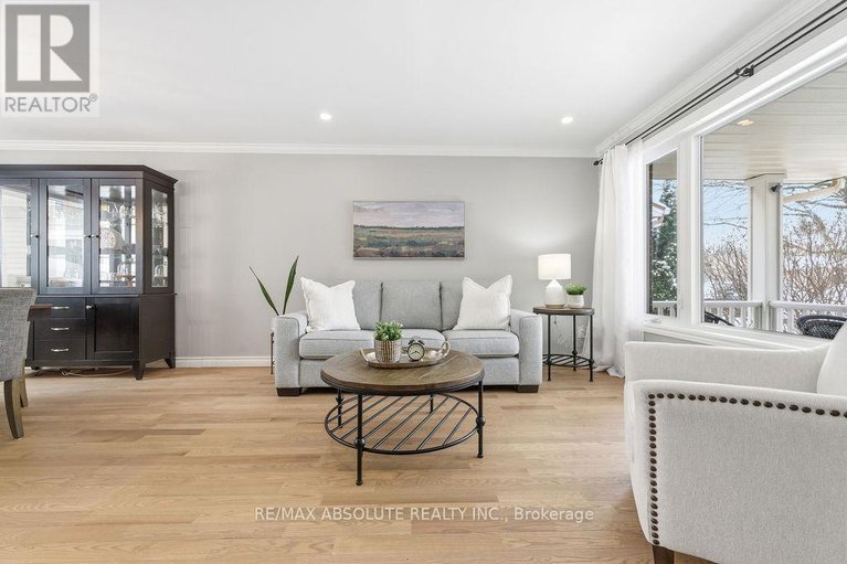 29302889/6145-lariviere-crescent/orleans-village/ottawa/ontario/K1W1C6_6