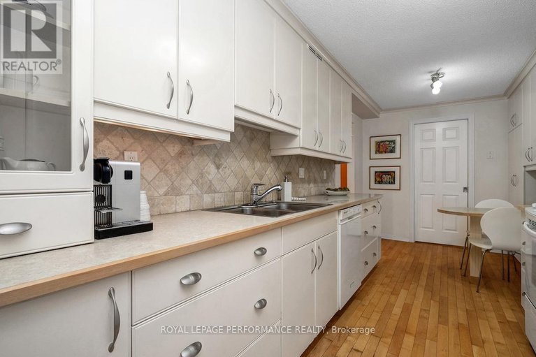 28907124/304-310-crichton-street/lindenlea/ottawa/ontario/K1M1W5_26