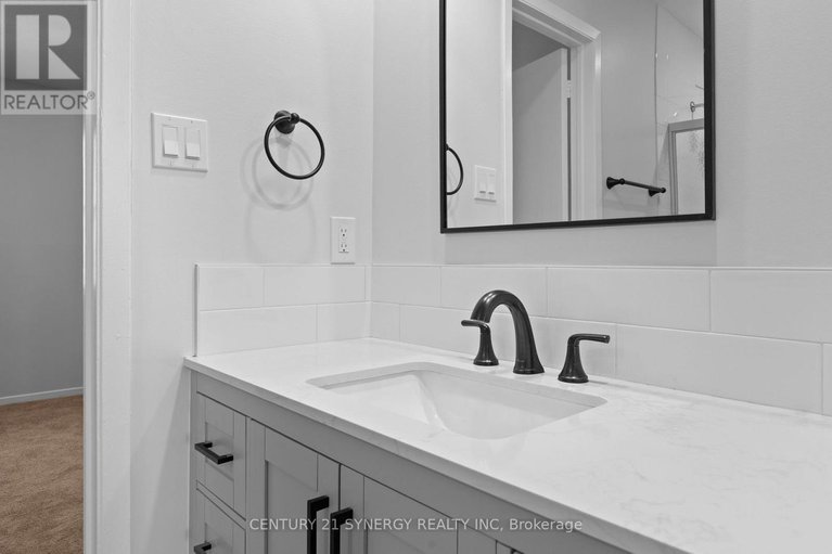 29413275/22-1963-fairglen-mews/blackburn-hamlet-south/ottawa/ontario/K1B5A5_25