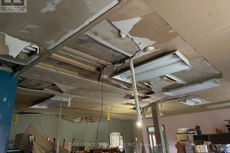 29033422/20115-beaupre-road-w/south-glengarry-charlottenburgh-twp/south-glengarry/ontario/K0C1L0_17