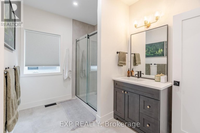 29441745/12-viewmount-drive/meadowlandscrestview/ottawa/ontario/K2G1R5_34