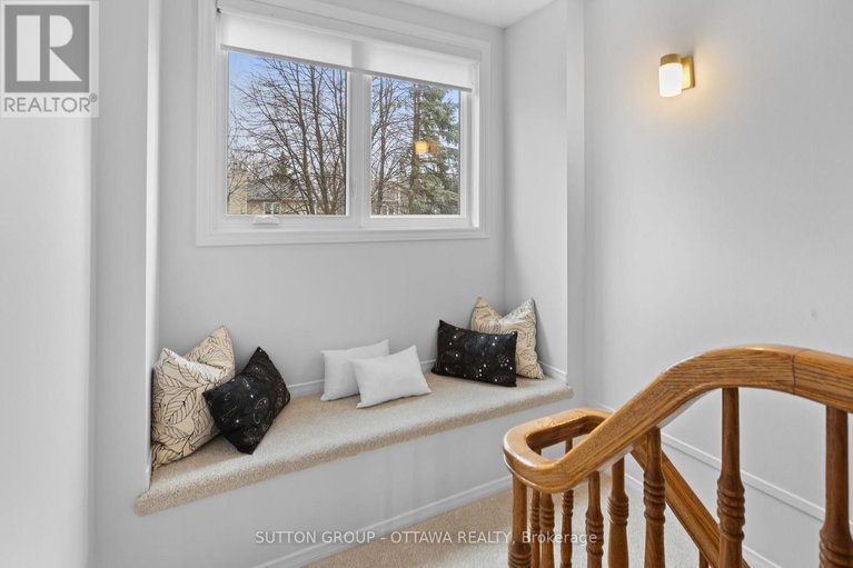 29615591/540-des-conifers-crescent/fallingbrookgardenway-south/ottawa/ontario/K4A3E2_19