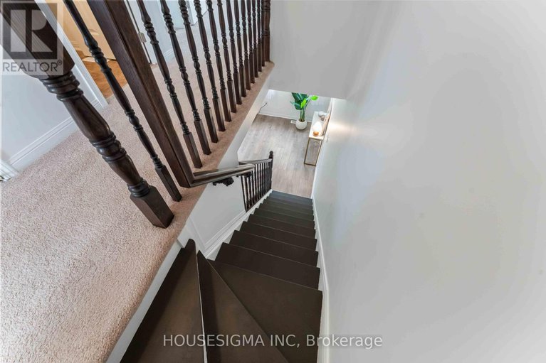 28698306/758-sanibel-private/westcliffe-estates/ottawa/ontario/K2H0A8_18