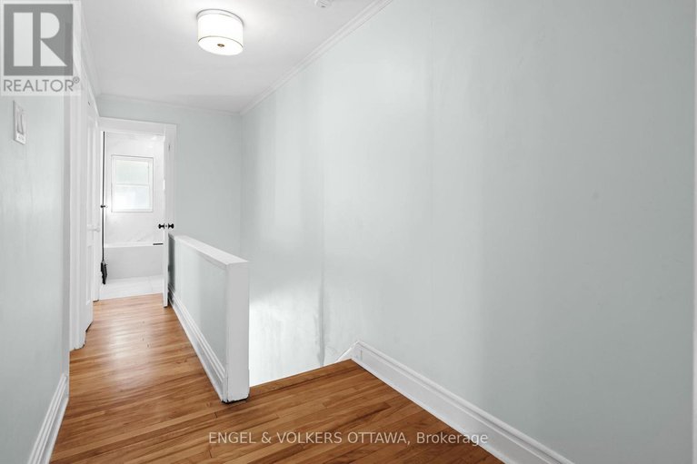 28957865/329-hamilton-avenue-s/civic-hospital/ottawa/ontario/K1Y1C4_14