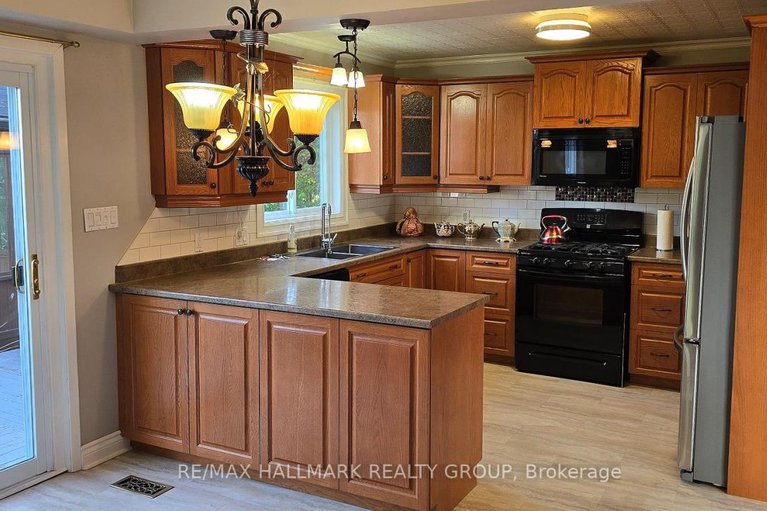 28400251/976-laporte-street/town-of-rockland/clarence-rockland/ontario/K4K1A5_3