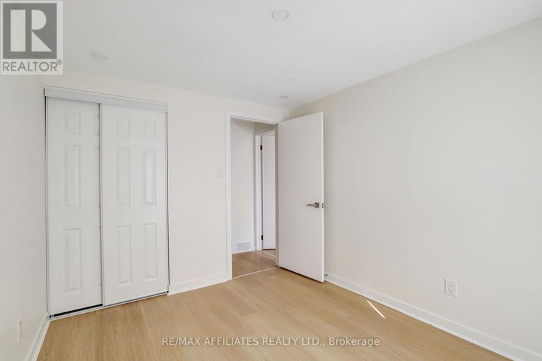 29170194/37-472-sandhamn-private/hunt-club-parkgreenboro/ottawa/ontario/K1T2Z4_26