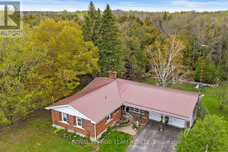 28299232/2915-county-rd-20-road/north-grenville-twp-kemptville-south/north-grenville/ontario/K0G1J0_2