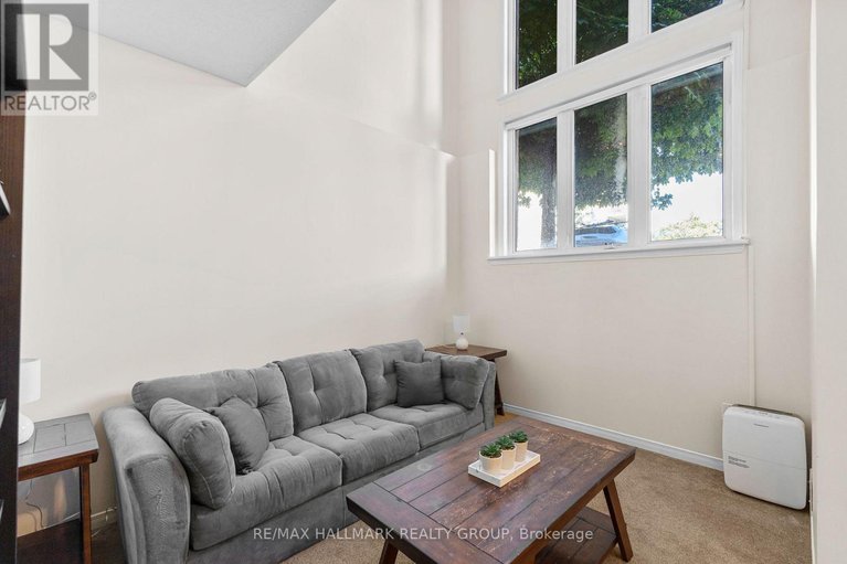 29249914/7-325-elite-private/longfields/ottawa/ontario/K2J0A4_21