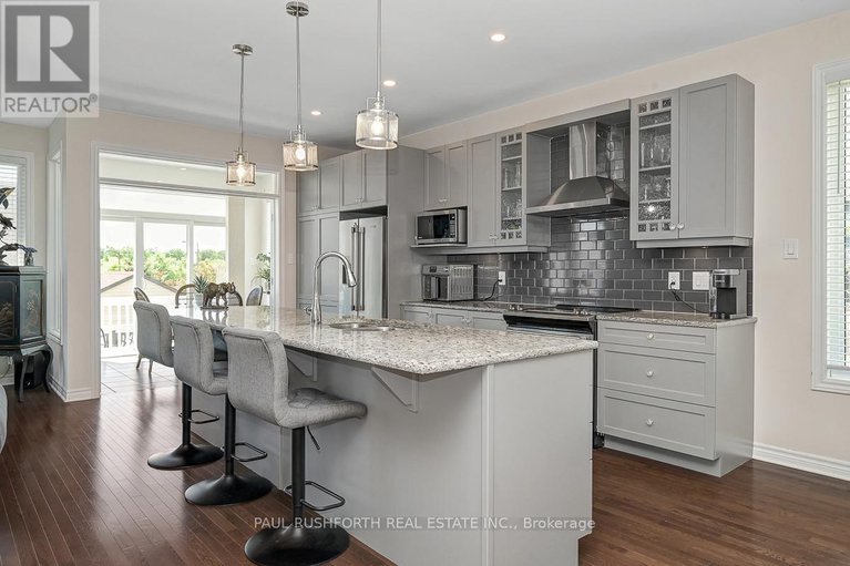 28654762/701-du-rivage-street/town-of-rockland/clarence-rockland/ontario/K4K0K1_4