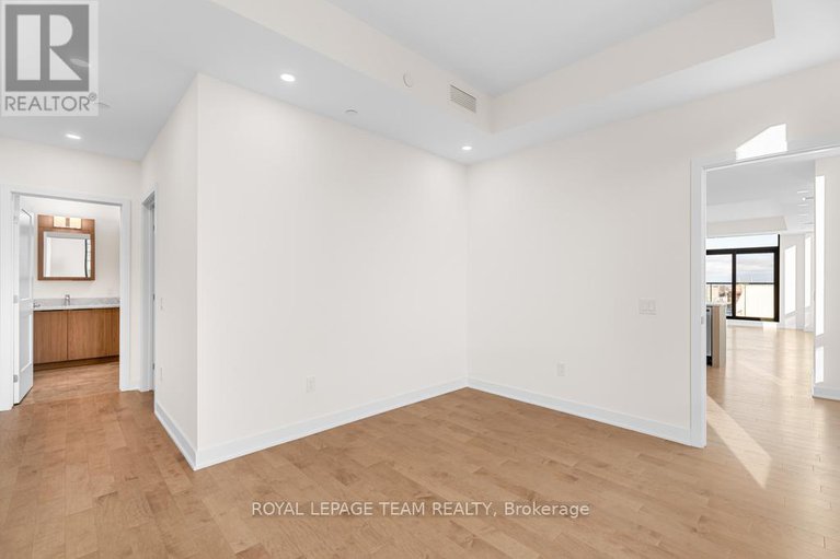28724329/2704-340-queen-street/ottawa-centre/ottawa/ontario/K1R0G1_15