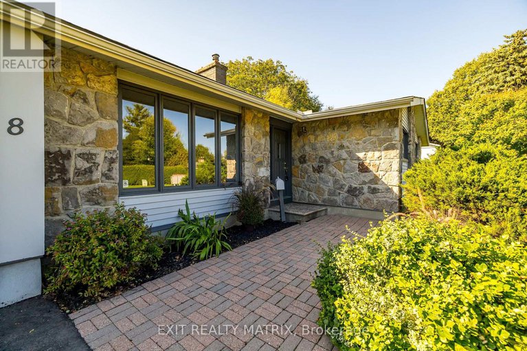 28932484/8-brian-crescent/bruce-farmgraham-parkqualicumbellands/ottawa/ontario/K2H6X3_6