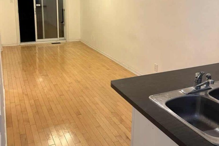 29110854/99-woodbury-crescent/hunt-club-park/ottawa/ontario/K1G5E3_2