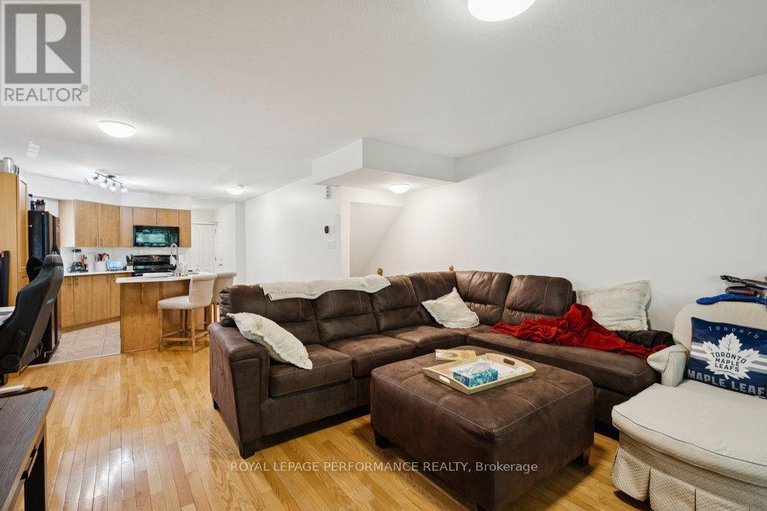 28620817/19-90-steele-park-private/cyrville/ottawa/ontario/K1J0J2_10
