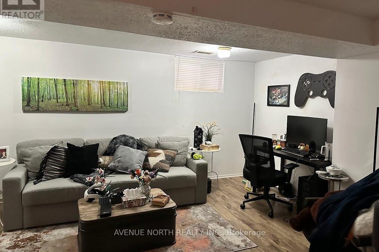 29033827/1414-foxwell-street/pineview/ottawa/ontario/K1B5J4_25