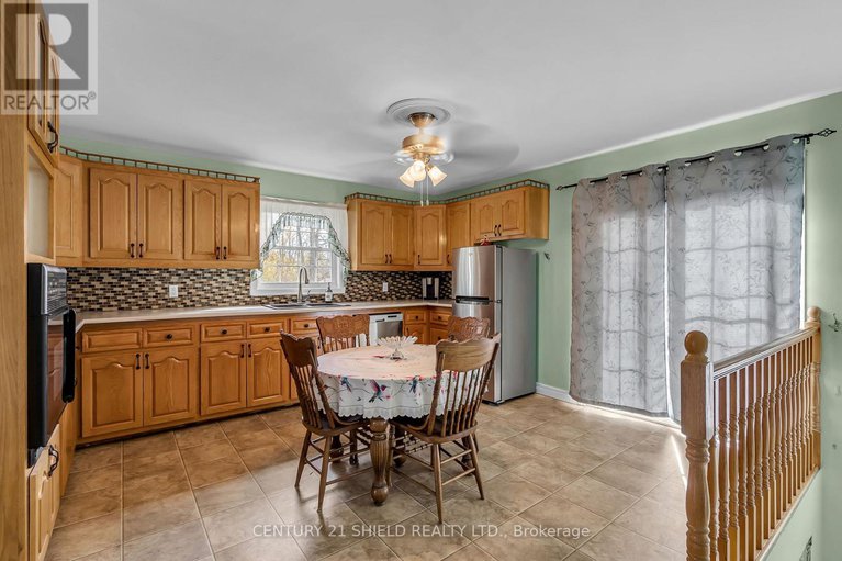 29018476/14276-dafoe-road/south-stormont-osnabruck-twp/south-stormont/ontario/K0C1M0_5