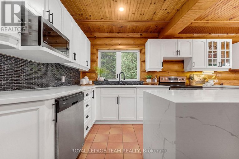 29441818/9-hubertine-gate/remainder-of-stittsville-area/ottawa/ontario/K2S1S5_29