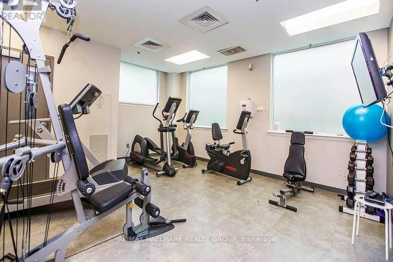 29527057/807-238-besserer-street/sandy-hill/ottawa/ontario/K1N6B1_40