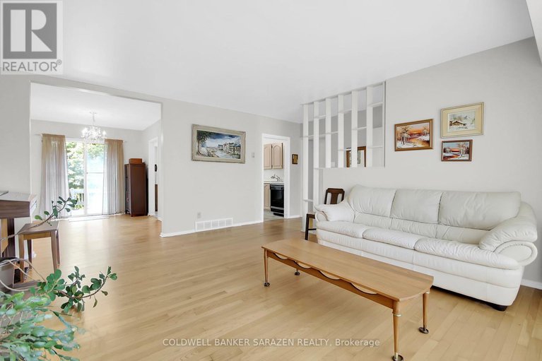 28626682/70-viewmount-drive/meadowlandscrestview/ottawa/ontario/K2G3C3_10