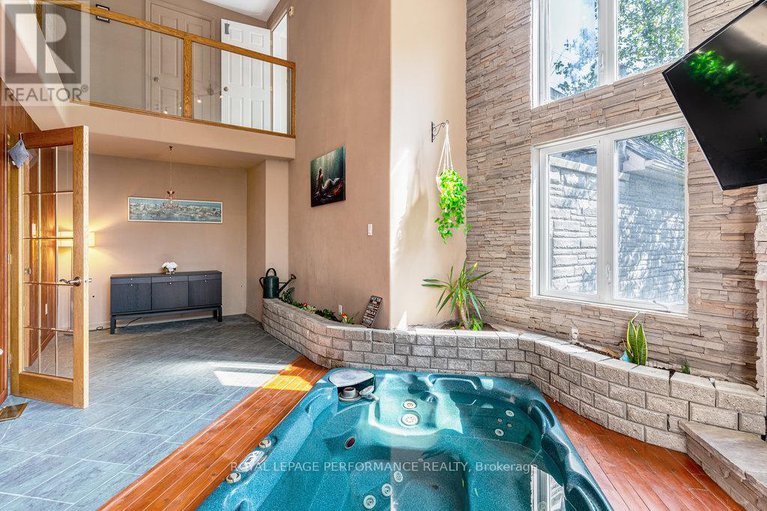 28428929/1657-whiteside-way/osgoode-twp-north-of-reg-rd-6/ottawa/ontario/K0A2P0_7