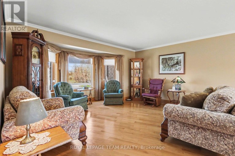 29659900/2370-county-18-road/kemptville/north-grenville/ontario/K0G1J0_6