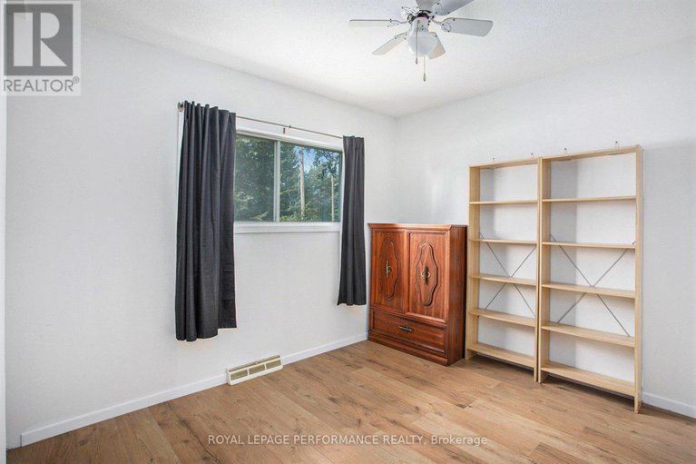 28854189/5803-rockdale-road/vars-village/ottawa/ontario/K0A3H0_18