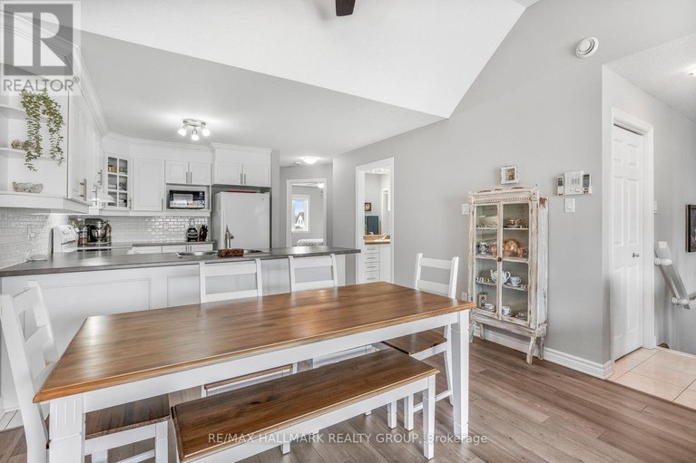28883937/202-750-st-jacques-street/town-of-rockland/clarence-rockland/ontario/K4K1L4_9