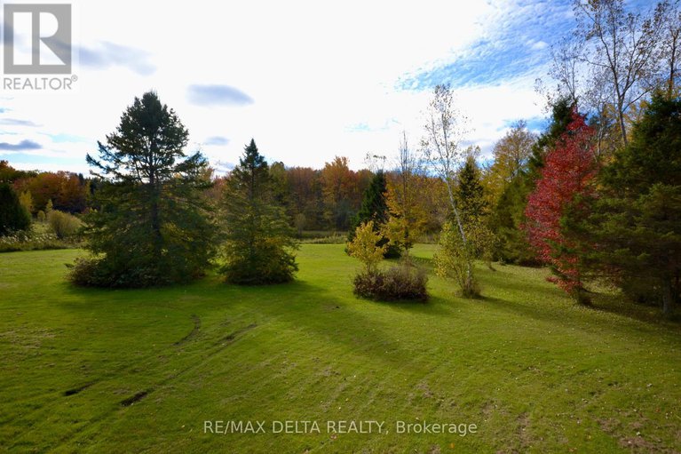 28097892/3888-schnupp-road/clarencerockland-twp/clarence-rockland/ontario/K0A1E0_38