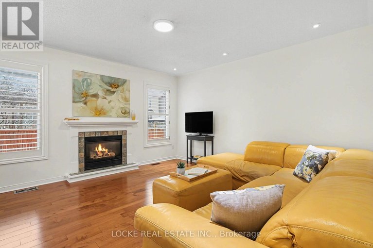 29468634/6020-longleaf-drive/orleans-village/ottawa/ontario/K1W1J2_19