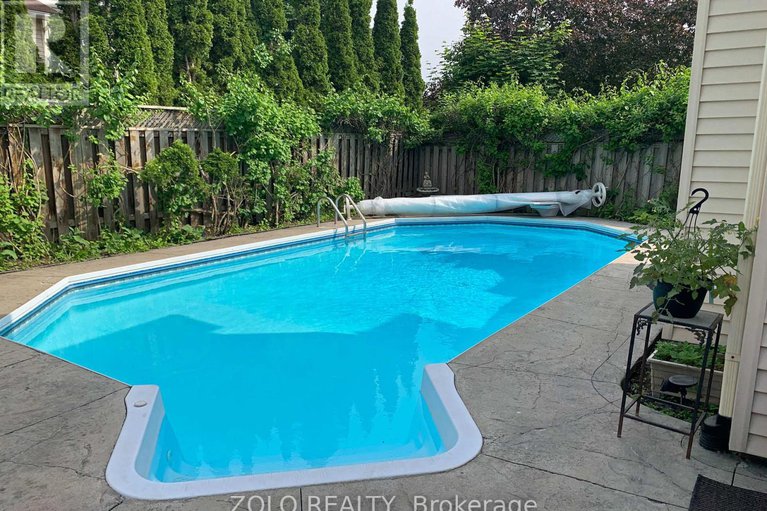 29336515/736-hauteview-crescent/fallingbrookridgemount/ottawa/ontario/K4A2B8_46