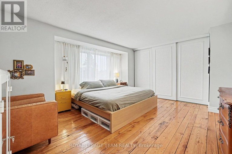 29671016/43-whelan-drive/pheasant-run/ottawa/ontario/K2J2A3_18