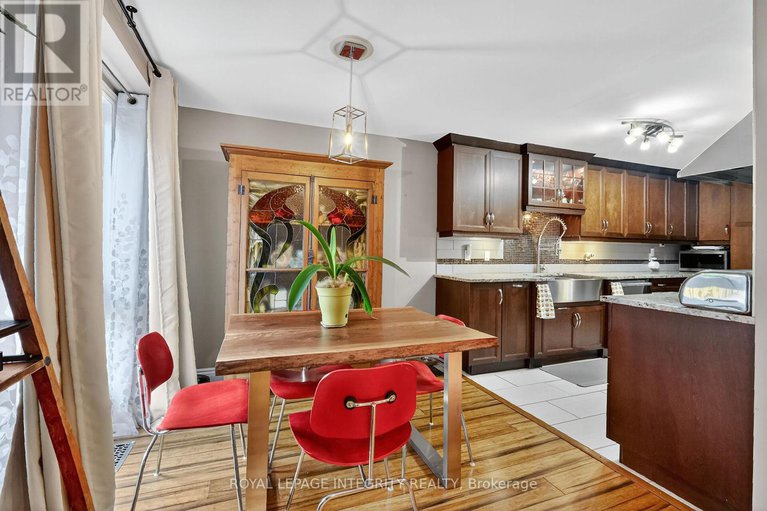 29013773/40-shadetree-crescent/borden-farmstewart-farmcarleton-heightsparkwood-hills/ottawa/ontario/K2E7R2_9