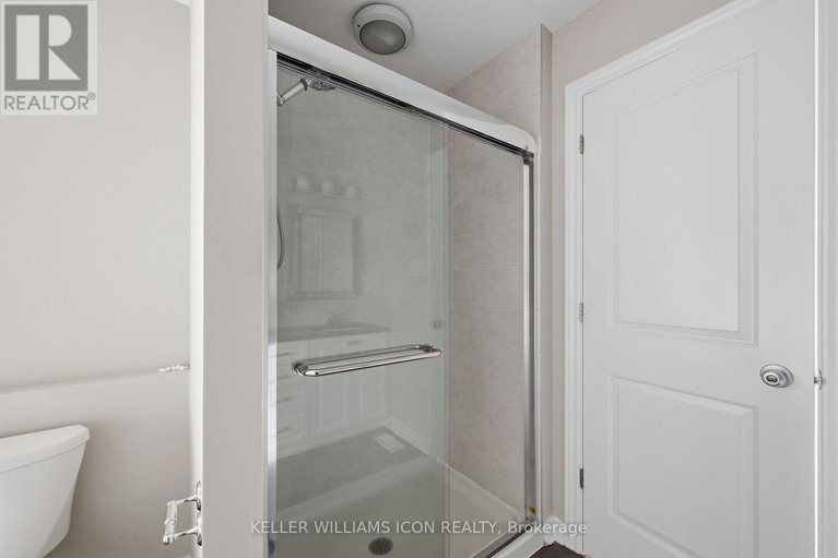 29686107/3379-woodroffe-avenue/strandherd/ottawa/ontario/K2G6Z5_31